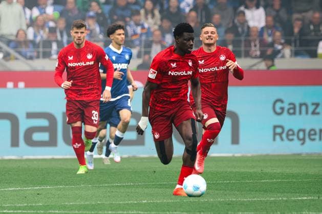 04 05 2025, Football, Men, 2 Bundesliga, Season 2024 2025, Karlsruher SC 1 FC Kaiserslautern, Ragnar Ache 1 FC Kaiserslautern , Marlon Ritter 1 FC Kaiserslautern Karlsruhe BBBank Wildpark Baden Württemberg Germany EN Copyright: xSebastianxBachx