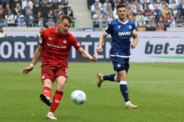 04 05 2025, Football, Men, 2 Bundesliga, Season 2024 2025, Karlsruher SC 1 FC Kaiserslautern, Filip Kaloc 1 FC Kaiserslautern , Marvin Wanitzek Karlsruher SC Karlsruhe BBBank Wildpark Baden Württemberg Germany EN Copyright: xSebastianxBachx