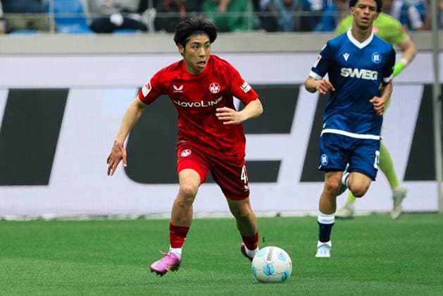 04 05 2025, Football, Men, 2 Bundesliga, Season 2024 2025, Karlsruher SC 1 FC Kaiserslautern, Daisuke Yokota 1 FC Kaiserslautern Karlsruhe BBBank Wildpark Baden Württemberg Germany EN Copyright: xSebastianxBachx