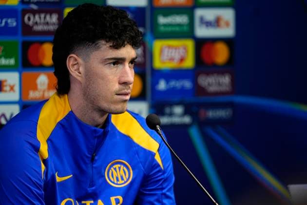 May 5, 2025, Milan, Milan, Italy: Alessandro Bastoni of Inter attends his press conference, PK, Pressekonferenz ahead of their UEFA Champions League 2024 25 semi final first second leg match against FC Barcelona, Barca at Giuseppe Meazza Stadium on May 05, 2025 in Milan, Italy. Milan Italy - ZUMAa181 20250505_zaa_a181_007 Copyright: xDennisxAgyemanx