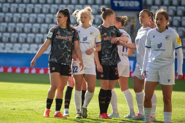 GER, Jena, Soccer, Google Pixel Womens Bundesliga, Matchday 21, FC Carl Zeiss Jena vs FC Bayern Muenchen in the picture from l Jovana Damnjanovic FC Bayern 09 , Fiona Gaißer FC Carl Zeiss Jena 22 , Michelle Ulbrich FC Bayern 28 , Lisa Gora FC Carl Zeiss Jena 16 , in the penalty area 05 05 2025, Ernst Abbe Sportfeld Jena DFL DFB REGULATIONS PROHIBIT ANY USE OF PHOTOGRAPHS AS IMAGE SEQUENCES AND OR QUASI VIDEO, Copyright: HMBxMedia PaulxFritz