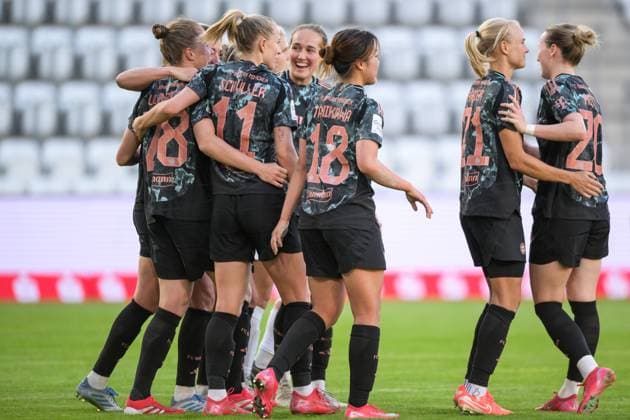 Soccer, Google Pixel Womens Bundesliga, 20250505, FC Carl Zeiss Jena FC Bayern Munich In picture Bayern goal celebration cheers goal 0 1 Jena Ernst Abbe Sportfeld Thüringen Germany Copyright: Passion2Press MarkusxFischerx