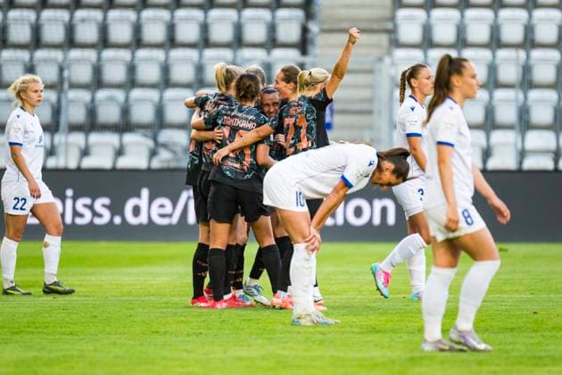05 05 2025, xomx, Soccer Google Pixel Women Bundesliga, Carl Zeiss Jena FC Bayern Muenchen v l jubelt, Torjubel, Tor, Goal, Jubel, Freude, freuen zum 0 1 durch Michelle Ulbrich FC Bayern München DFL DFB REGULATIONS PROHIBIT ANY USE OF PHOTOGRAPHS as IMAGE SEQUENCES and or QUASI VIDEO Jena