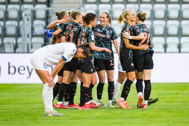 05 05 2025, xomx, Soccer Google Pixel Women Bundesliga, Carl Zeiss Jena FC Bayern Muenchen v l jubelt, Torjubel, Tor, Goal, Jubel, Freude, freuen zum 0 1 durch Michelle Ulbrich FC Bayern München DFL DFB REGULATIONS PROHIBIT ANY USE OF PHOTOGRAPHS as IMAGE SEQUENCES and or QUASI VIDEO Jena