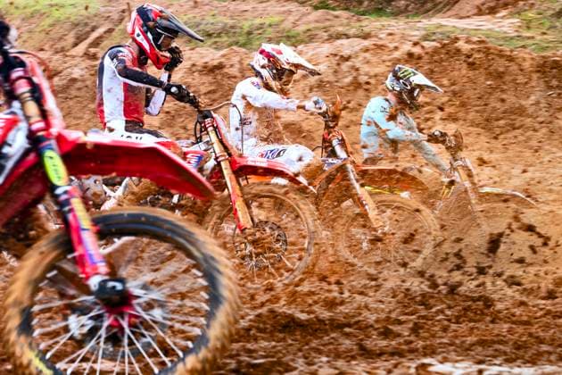 Bilder des Jahres 2025, Sport 05 Mai Sport Themen der Woche KW19 Sport Bilder des Tages Motorsport, Motocross-WM MXGP in Agueda, Portugal MX2 motocycles at the holeshot during the FIM Motorcross World Championship, WM, Weltmeisterschaft MXGP 2025 at Portugal - Photo Jose Salgueiro SPP Jose Salgueiro (Jose Salgueiro SPP)  Copyright: xJosexSalgueirox xSPPx spp-en-JoSa-_DSC7953