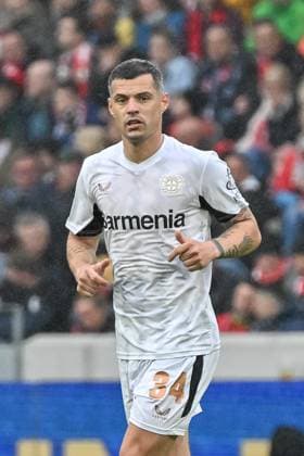 Granit Xhaka Bayer 04 Leverkusen, 34 GER, SC Freiburg Bayer 04 Leverkusen, Football, Bundesliga, 32 Matchday, Season 2024 2025, 04 05 2025 DFL DFB REGULATIONS PROHIBIT ANY USE OF PHOTOGRAPHS AS IMAGE SEQUENCES AND OR QUASI VIDEO GER, SC Freiburg Bayer 04 Leverkusen, Football, Bundesliga, 32 Matchday, Season 2024 2025, 04 05 2025 Freiburg Copyright: xEibner-Pressefoto ThomasxHessx EP_THS