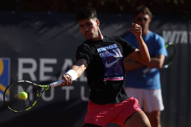 Tennis: Carlos Alcaraz ranking 3, ATP, Tennis Herren and WTA, Tennis Damen Master 1000 training session at the Foro Italico in Rome Rome Italy 05 06 2025: Carlos Alcaraz ranking 3 during the training session at the Internazionali BNL d™ Italia 2025 ATP and WTA Master 1000 circuit in Rome at the Foro Italico. Rome foro italico italy italy Copyright: xmarcoxiacobucci
