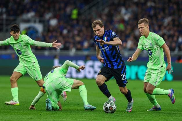 FC Internazionale vs FC Barcelona UEFA Champions League 2024 25 Semi Final 2nd leg 06 05 2025 Nicolo Barella of FC Internazionale seen in action during UEFA Champions League 2024 25 Semi Final 2nd leg football match between FC Internazionale and FC Barcelona at San Siro Stadium Copyright: xBEAUTIFULxSPORTS Carabellix