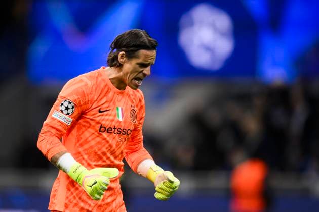 FC Internazionale v FC Barcelona, Barca - UEFA Champions League Yann Sommer of FC Internazionale celebrates during the UEFA Champions League 2024 25 semi final second leg football match between FC Internazionale and FC Barcelona. Milan Italy Copyright: xNicolòxCampox