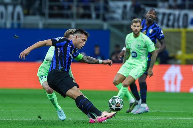 FC Internazionale vs FC Barcelona UEFA Champions League 2024 25 Semi Final 2nd leg 06 05 2025 Lautaro Martinez of FC Internazionale seen in action during UEFA Champions League 2024 25 Semi Final 2nd leg football match between FC Internazionale and FC Barcelona at San Siro Stadium Copyright: xBEAUTIFULxSPORTS Carabellix