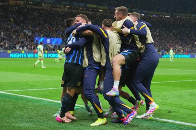 Inter MilanÕs Lautaro Martinez celebrates after scoring 1-0 during the Uefa Champions League soccer match between Inter and Barcelona at San Siro Stadium in Milan , North Italy - Tuesday May 06, 2025 . - Soccer  Copyright: xSpada LaPressex