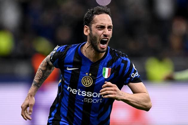 Db Milano 06 05 2025 - Champions League Inter-Barcellona foto Daniele Buffa Image nella foto: esultanza gol Hakan Calhanoglu 