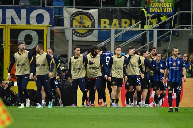 Hakan Calhanoglu of F.C. Inter celebrates after scoring the goal of 2-0 during the UEFA Champions League 2024 25 Semi Final Second Leg match between FC Internazionale Milano and FC Barcelona, Barca at San Siro Stadium on May 6, 2025 in Milan, Italy  Copyright: xDomenicoxCippitelli IPAxSportx xipa-agency.netx xx IPA_57346429 IPA_Agency_IPA57346429