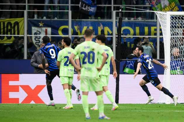 FC Internazionale v FC Barcelona, Barca - UEFA Champions League Hakan Calhanoglu of FC Internazionale celebrate after scoring a penalty kick during the UEFA Champions League 2024 25 semi final second leg football match between FC Internazionale and FC Barcelona. Milan Italy Copyright: xNicolòxCampox