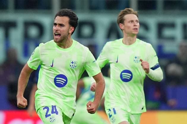 Barcelona s Eric Garcia celebrates after scoring 1-2 during the Uefa Champions League soccer match between Inter and Barcelona at San Siro Stadium in Milan , North Italy - Tuesday May 06, 2025 . - Soccer  Copyright: xSpada LaPressex