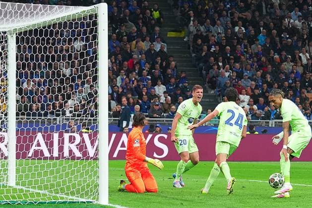 Barcelona s Dani Olmo celebrates after scoring goal 2-2 during the Uefa Champions League soccer match between Inter and Barcelona at San Siro Stadium in Milan , North Italy - Tuesday May 06, 2025 . - Soccer  Copyright: xSpada LaPressex