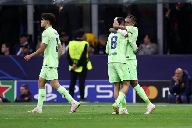 FC Internazionale - FC Barcelona, Barca Raphinha Dias of Fc Barcelona celebrates after scoring a goal during the UEFA Champions League 2024 25 semi-final second leg match between FC Internazionale and Fc Barcelona at Stadio Giuseppe Meazza (San Siro) on May 6 2025 in Milan, Italy . Milano Stadio Giuseppe Meazza Italy Copyright: xMarcoxCanonierox