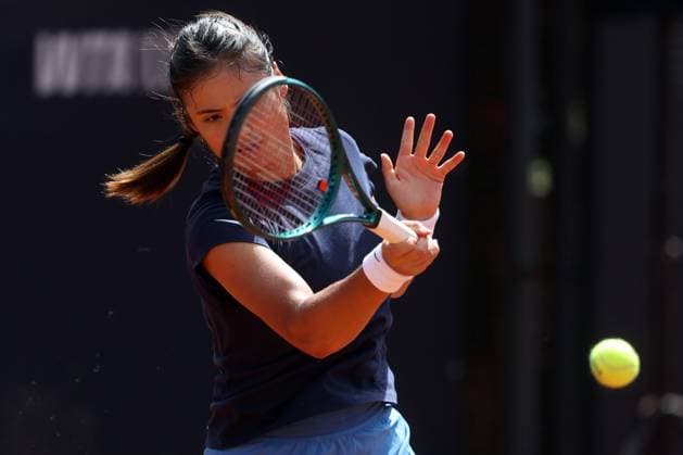 Rome, Italy, italy: Rome Italy 06.05.2025: Emma Raducanu ranking 49 during the training session at the Internazionali BNL d Italia 2025 ATP, Tennis Herren and WTA, Tennis Damen Master 1000 circuit in Rome at the Foro Italico. Tennis: Emma Raducanu, ATP And WTA Master 1000 Training Session At The Foro Italico In Rome  - ZUMAp169 0816734678st Copyright: xmarcoxiacobuccix