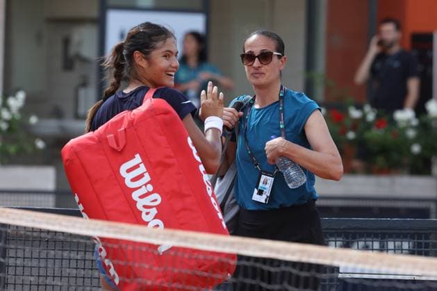 Rome, Italy, italy: Rome Italy 06.05.2025: Emma Raducanu ranking 49 during the training session at the Internazionali BNL d Italia 2025 ATP, Tennis Herren and WTA, Tennis Damen Master 1000 circuit in Rome at the Foro Italico. Tennis: Emma Raducanu, ATP And WTA Master 1000 Training Session At The Foro Italico In Rome  - ZUMAp169 0816735623st Copyright: xmarcoxiacobuccix