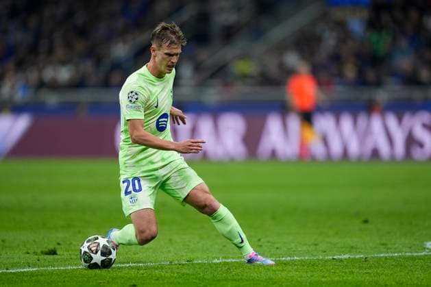 May 6, 2025, Milan, Milan, Italy: Dani Olmo of FC Barcelona, Barca in action during the UEFA Champions League 2024 25 Semi Final First Leg match between FC Internazionale Milano and FC Barcelona at Giuseppe Meazza Stadium on May 06, 2025 in Milan, Italy. Milan Italy - ZUMAa181 20250506_zaa_a181_131 Copyright: xDennisxAgyemanx