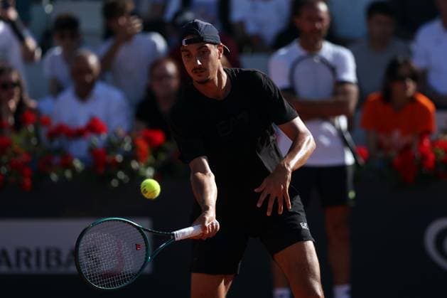 Rome, Italy, italy: Rome Italy 06.05.2025: Lorenzo Sonego ranking 44 during the training session at the Internazionali BNL d Italia 2025 ATP, Tennis Herren and WTA, Tennis Damen Master 1000 circuit in Rome at the Foro Italico. Tennis: Lorenzo Sonego, ATP And WTA Master 1000 Training Session At The Foro Italico In Rome  - ZUMAp169 0816745389st Copyright: xmarcoxiacobuccix
