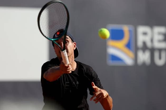 Rome, Italy, italy: Rome Italy 06.05.2025: Lorenzo Sonego ranking 44 during the training session at the Internazionali BNL d Italia 2025 ATP, Tennis Herren and WTA, Tennis Damen Master 1000 circuit in Rome at the Foro Italico. Tennis: Lorenzo Sonego, ATP And WTA Master 1000 Training Session At The Foro Italico In Rome  - ZUMAp169 0816745416st Copyright: xmarcoxiacobuccix