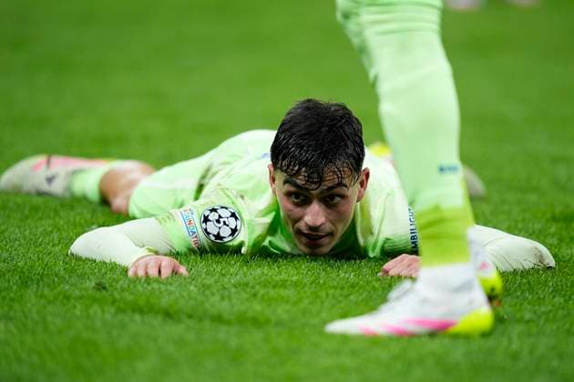 May 6, 2025, Milan, Milan, Italy: Pedri Gonzalez of FC Barcelona, Barca laments during the UEFA Champions League 2024 25 Semi Final First Leg match between FC Internazionale Milano and FC Barcelona at Giuseppe Meazza Stadium on May 06, 2025 in Milan, Italy. Milan Italy - ZUMAa181 20250506_zaa_a181_234 Copyright: xDennisxAgyemanx