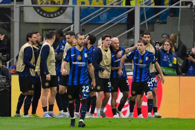 6th May 2025; Giuseppe Meazza, Milan, Italy; Champions League Semi Final, 2nd Leg Football, Inter Milan versus Barcelona FC; Hakan Calhanogluof FC Internazionale celebrates his goal for 2-0 from a penalty kick in minute 45  ActionPlus12783381 StefanoxGuidi