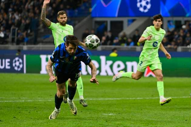 6th May 2025; Giuseppe Meazza, Milan, Italy; Champions League Semi Final, 2nd Leg Football, Inter Milan versus Barcelona FC; Francesco Acerbi of FC Internazionale heads the ball  ActionPlus12783386 StefanoxGuidi