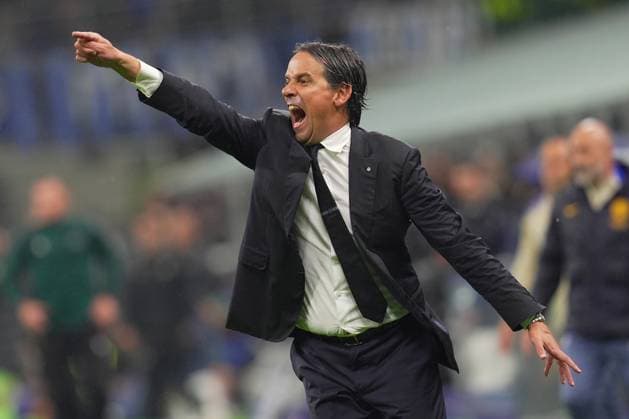 Inter MilanÕs head coach Simone Inzaghi , during the Uefa Champions League soccer match between Inter and Barcelona at San Siro Stadium in Milan , North Italy - Tuesday May 06, 2025 . - Soccer  Copyright: xSpada LaPressex