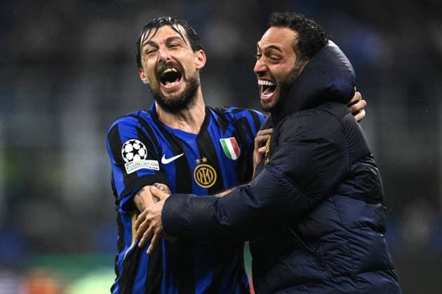 Mg Milano 06 05 2025 - Champions League Inter-Barcellona foto Matteo Gribaudi Image nella foto: Francesco Acerbi-Hakan Calhanoglu 