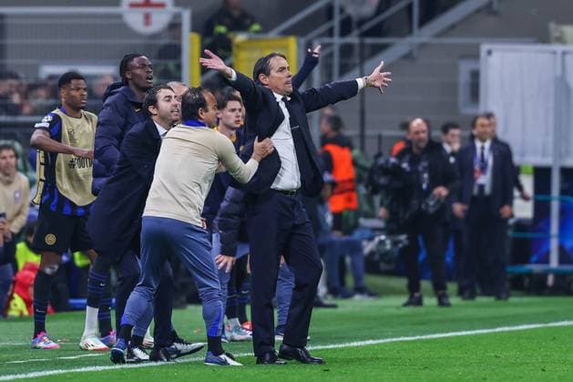 Simone Inzaghi Head Coach of FC Internazionale celebrates during UEFA Champions League 2024 25 Semi Final - 2nd leg football match between FC Internazionale and FC Barcelona, Barca at San Siro Stadium  Copyright: xFabrizioxCarabelli IPAxSportx xipa-agency.netx xx IPA_57352338 IPA_Agency_IPA57352338