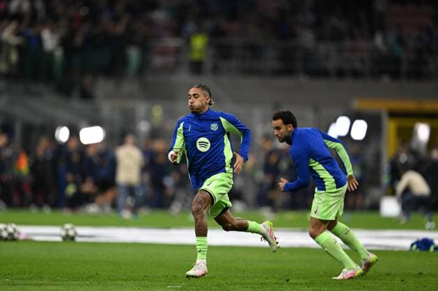 FC Internazionale Milano v FC Barcelona, Barca - UEFA Champions League 2024 25 Semi Final Second Leg Raphinha of FC Barcelona is in action during the UEFA Champions League Semi-finals second leg match between Inter FC Internazionale and FC Barcelona, in Milan, Italy, on May 6, 2025, at Giuseppe Meazza San Siro Stadium. Milano Italy  Copyright: xTizianoxBallabiox originalFilename:ballabio-interfci250506_npD1l.jpg