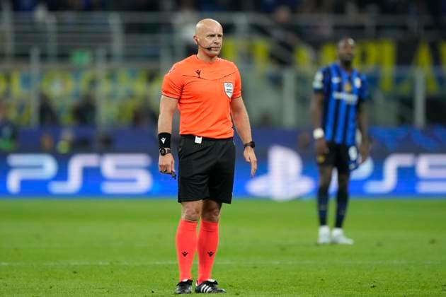 FC Internazionale Milano v FC Barcelona, Barca - UEFA Champions League 2024 25 Semi Final Second Leg Referee Szymon Marciniak during the UEFA Champions League 2024 25 Semi Final Second Leg match between FC Internazionale Milano and FC Barcelona at Giuseppe Meazza Stadium on May 6, 2025 in Milan, Italy. Milan Italy  Copyright: xJosexBretonx originalFilename:bretonhernandez-fcintern250506_npkSW.jpg