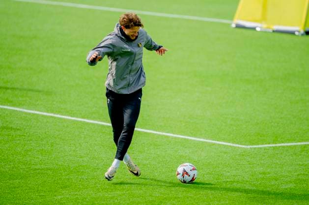 Training for the European League semi-final Bodo 20250507 Kasper Hogh at Bodo Glimts training session on the day of the European League semi-final against Tottenham at Aspmyra Stadium Photo Stian Lysberg Solum NTB Bodo Norge EDITORIAL USE ONLY RESTRICTED USE FOR BETTING COMPANIES  Copyright: xx