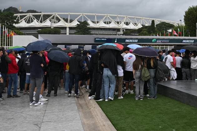 Foto IPP Roberto Ramaccia Roma 7 5 2025 Tennis Internazionali Bnl d’Italia 2025 Nella foto l esterno con gli spettatori tifosi in attesa di entrare al Foro Italico Italy Photo Press - World Copyright Roma italy Italia ITALY  Copyright: xR4924_italyphotopressx
