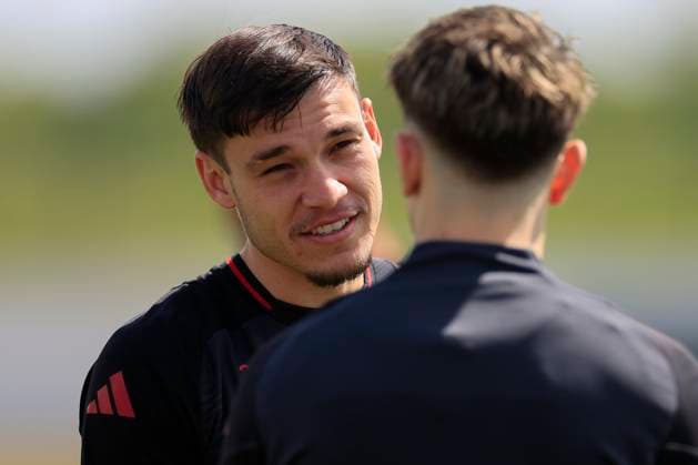 Manchester United, ManU 07 05 2025. Training Manuel Ugarte (25) of Manchester United during the Europa League training session for Manchester United at Carrington, Manchester, United Kingdom on 7 May 2025. Manchester Carrington United Kingdom Editorial use only , Copyright: xConorxMolloyx PSI-22029-0026
