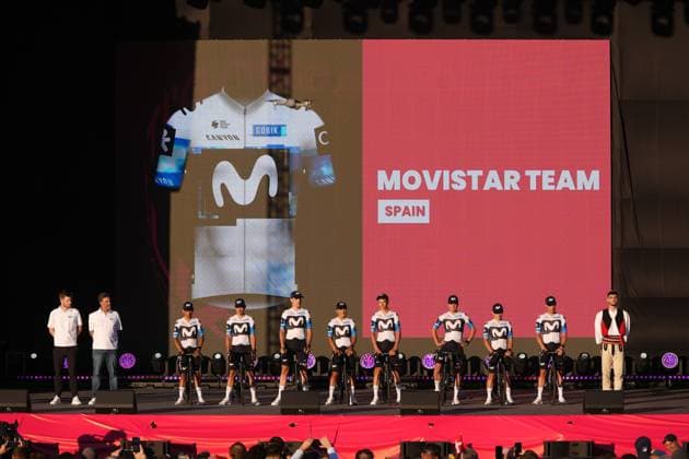 Movistar Team during the teams presentation ahead of the Giro d™Italia cycling race in Tirana. The race starts on Friday, May 9, with the first stage over 160 km, from Durazzo (Durres) to Tirana (Tirane), Albania- Wednesday, May 7, 2025. - cycling.  Copyright: xFabioxFerrari LaPressex