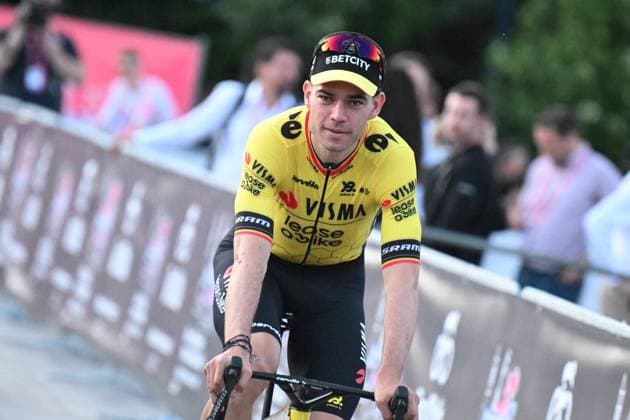 07-05-2025 Presentazione Squadre Giro D italia 2025; 2025, Visma - Lease A Bike; Van Aert, Wout; Tirana; 