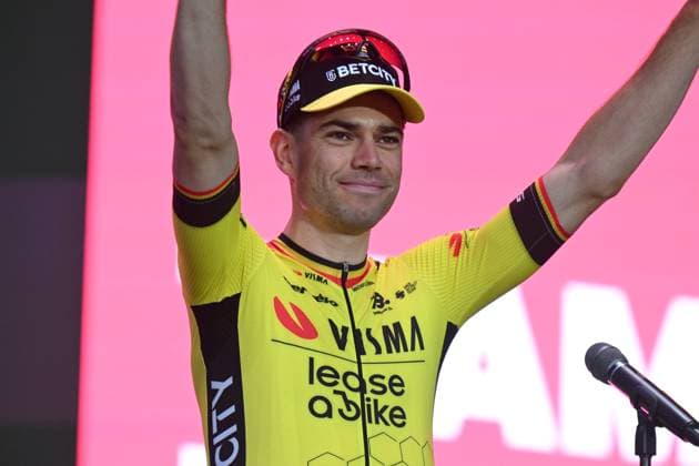 07-05-2025 Presentazione Squadre Giro D italia 2025; 2025, Visma - Lease A Bike; Van Aert, Wout; Tirana; 