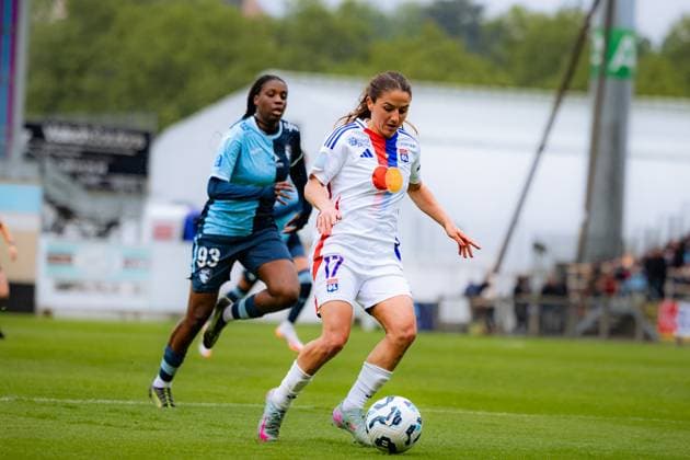 Danielle van de Donk (17 Olympique Lyonnais) in action during the D1 Arkema game between Olympique Lyonnais and Le Havre Athletic Club at Stade Pierre Rajon in Bourgoin-Jallieu, France. (Pauline FIGUET SPP) Copyright: xPaulinexFIGUETx xSPPx spp-en-PaFiSp-PF_OLHAC3134