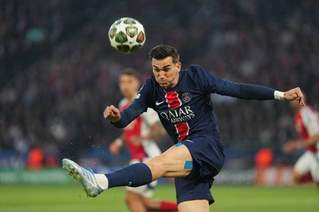 Fabian Ruiz of PSG Paris Saint-Germain v Arsenal, UEFA Champions League, Semi Final, Second Leg, Football, Parc des Princes, Paris, France - 07 May 2025 EDITORIAL USE ONLY No use with unauthorised audio, video, data, fixture lists, club league logos or live services. Online in-match use limited to 120 images, no video emulation. No use in betting, games or single club league player publications. Copyright: xDavexWinter Shutterstockx 15288067ad