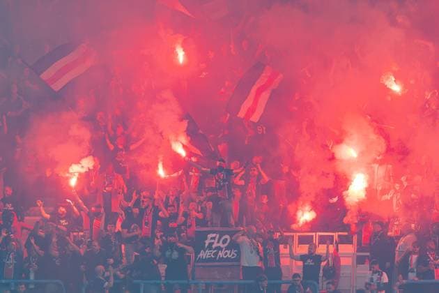 Paris Saint-Germain v Arsenal Paris Saint-Germain fans light smoke flares during the Paris Saint-Germain v Arsenal UEFA Champions League Semi-final 2nd leg at the Parc de Princes, Paris, France on 7 May 2025 Credit: Ian Stephen Every Second Media Editorial use only. All images are copyright Every Second Media Limited. No images may be reproduced without prior permission. Copyright: xIMAGO EveryxSecondxMediax ESM-1469-0016 IanxStephenx xEveryxSecondxMediax