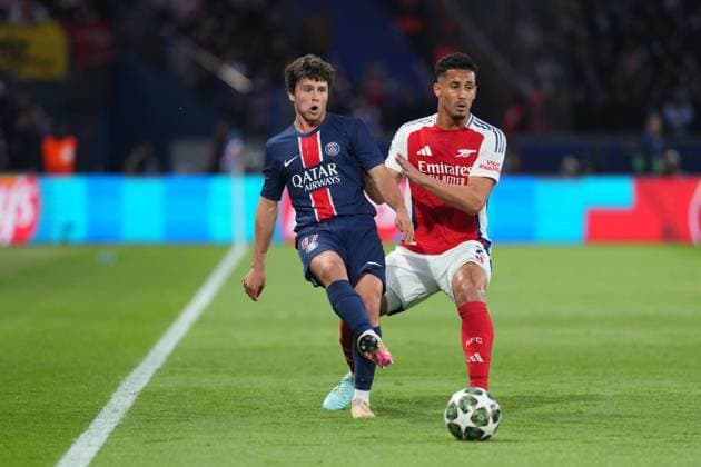 Joao Neves of PSG and William Saliba of Arsenal Paris Saint-Germain v Arsenal, UEFA Champions League, Semi Final, Second Leg, Football, Parc des Princes, Paris, France - 07 May 2025 EDITORIAL USE ONLY No use with unauthorised audio, video, data, fixture lists, club league logos or live services. Online in-match use limited to 120 images, no video emulation. No use in betting, games or single club league player publications. Copyright: xDavexWinter Shutterstockx 15288067ah