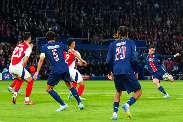 Fabian Ruiz of PSG scores the opening goal Paris Saint-Germain v Arsenal, UEFA Champions League, Semi Final, Second Leg, Football, Parc des Princes, Paris, France - 07 May 2025 EDITORIAL USE ONLY No use with unauthorised audio, video, data, fixture lists, club league logos or live services. Online in-match use limited to 120 images, no video emulation. No use in betting, games or single club league player publications. Copyright: xJavierxGarcia Shutterstockx 15288068br