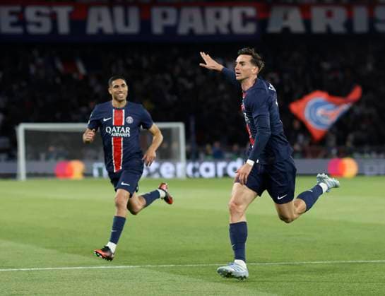 Sport Bilder des Tages Paris Saint-Germain v Arsenal FC - UEFA Champions League 2024 25 Semi Final Second Leg Fabian Ruiz of Paris Saint-Germain celebrates 1st goal during the UEFA Champions League 2024 25 Semi Final Second Leg match between Paris Saint-Germain and Arsenal FC at Parc des Princes on May 7, 2025 in Paris, France. Paris Parc des Princes France France Copyright: xNealxSimpson Sportsphoto APLx 14126518