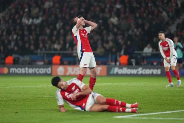 Declan Rice of Arsenal reacts after a missed chance Paris Saint-Germain v Arsenal, UEFA Champions League, Semi Final, Second Leg, Football, Parc des Princes, Paris, France - 07 May 2025 EDITORIAL USE ONLY No use with unauthorised audio, video, data, fixture lists, club league logos or live services. Online in-match use limited to 120 images, no video emulation. No use in betting, games or single club league player publications. Copyright: xDavexWinter Shutterstockx 15288067au