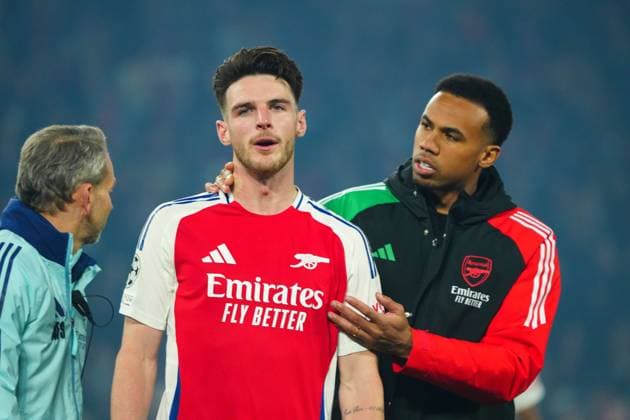 Declan Rice of Arsenal shows a look of dejection at full-time Paris Saint-Germain v Arsenal, UEFA Champions League, Semi Final, Second Leg, Football, Parc des Princes, Paris, France - 07 May 2025 EDITORIAL USE ONLY No use with unauthorised audio, video, data, fixture lists, club league logos or live services. Online in-match use limited to 120 images, no video emulation. No use in betting, games or single club league player publications. Copyright: xJavierxGarcia Shutterstockx 15288068ek