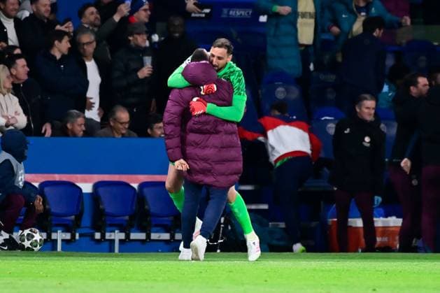 FOOTBALL : PSG vs Arsenal - Ligue des Champions - 07 05 2025 Gianluigi Donnarumma ( 1 - PSG ) celebrates with teammates during the UEFA Champions League match between Paris Saint Germain and Arsenal FC at Parc Des Princes on May 07 , 2025 in Paris, France. ( Photo by Dante Badano PsnewZ ) - ParisFrance  Copyright: xx