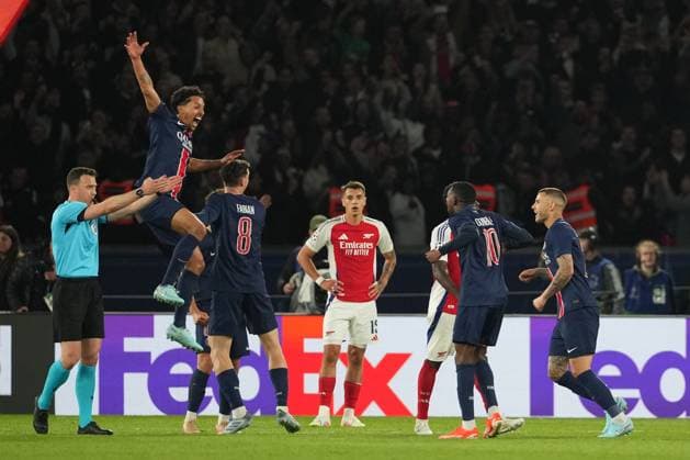 Marquinhos of PSG celebrates at the final whistle Paris Saint-Germain v Arsenal, UEFA Champions League, Semi Final, Second Leg, Football, Parc des Princes, Paris, France - 07 May 2025 EDITORIAL USE ONLY No use with unauthorised audio, video, data, fixture lists, club league logos or live services. Online in-match use limited to 120 images, no video emulation. No use in betting, games or single club league player publications. Copyright: xDavexWinter Shutterstockx 15288067mc
